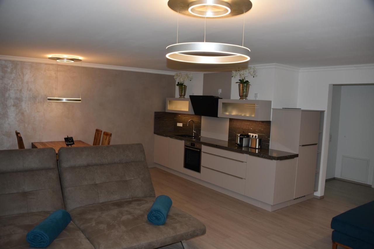 Antike & Modern Deluxe 2 Mit Terrasse Apartman Leipheim Kültér fotó