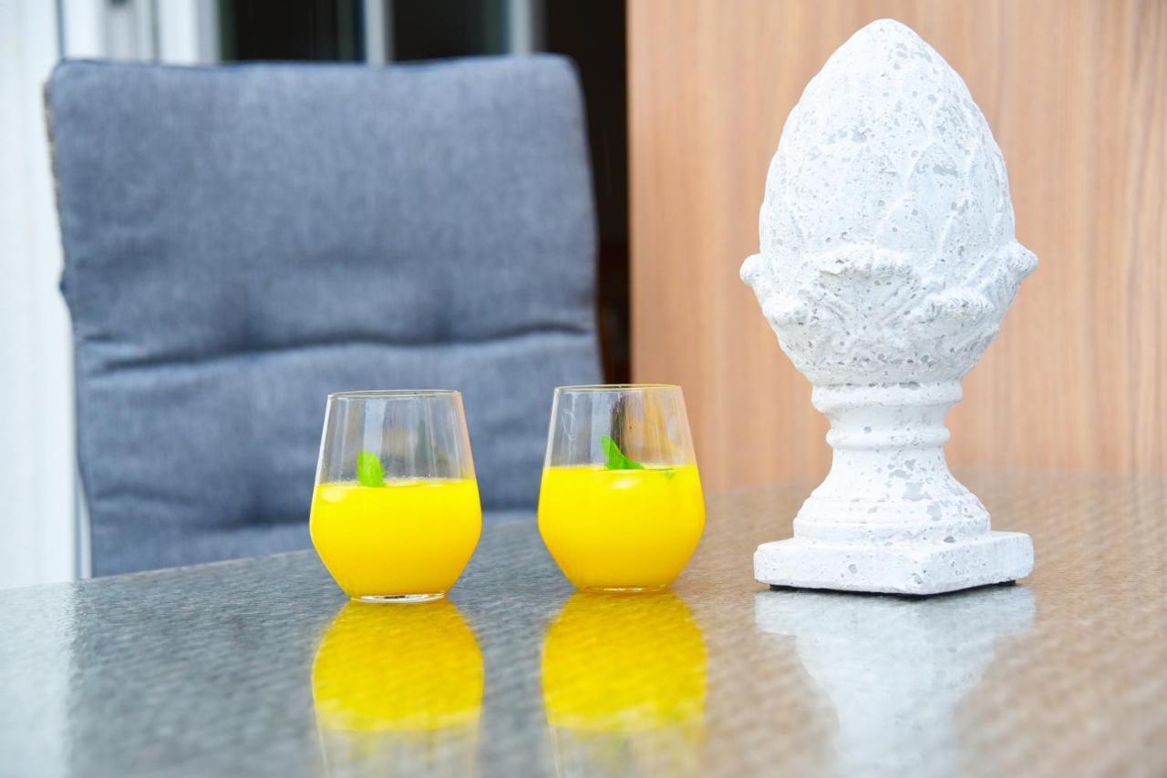 Antike & Modern Deluxe 2 Mit Terrasse Apartman Leipheim Kültér fotó